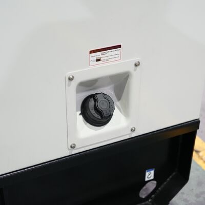550kW 688KVA gerador silencioso super diesel refrigerado a água 50/60HZ geradores portáteis de fase única/três DCEC Cummin